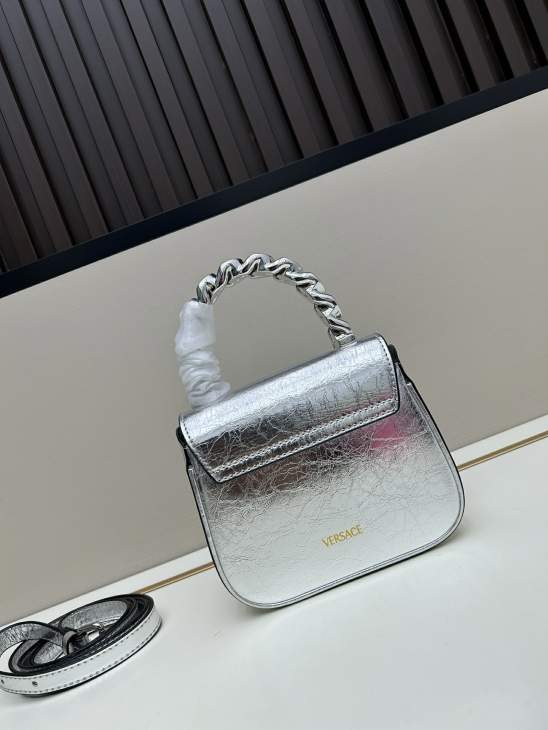 Picture of Versace Handbags _SKUfw210451294fw